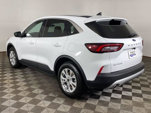 Used 2023 Ford Escape Active w/ Tech Pack #1 AWD/4WD image 28