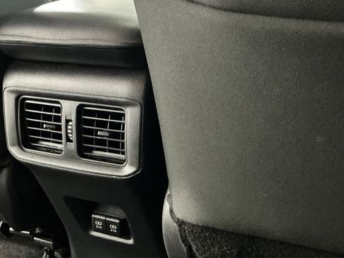 Used 2021 Toyota RAV4 XLE w/ Convenience Package image 20