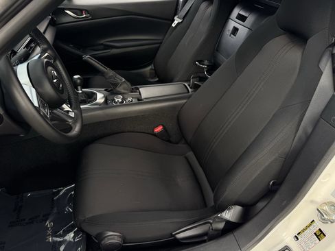 Used 2021 MAZDA MX-5 Miata Sport image 22
