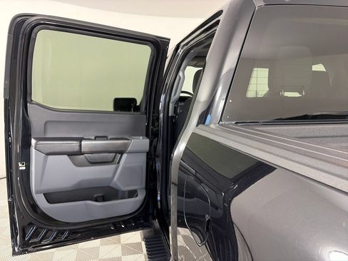 Used 2022 Ford F150 XLT w/ Trailer Tow Package AWD/4WD image 12