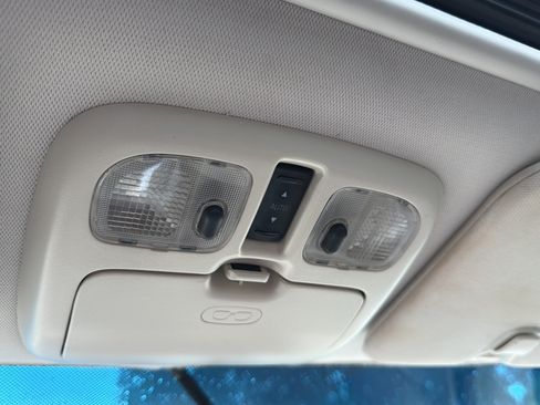 Used 2010 Ford Escape XLT FWD image 17