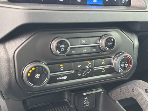 New 2026 Ford Bronco Badlands AWD/4WD image 10