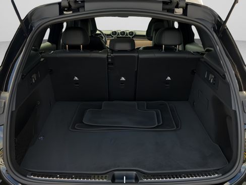 Certified 2026 Mercedes-Benz GLC 300 4MATIC image 5