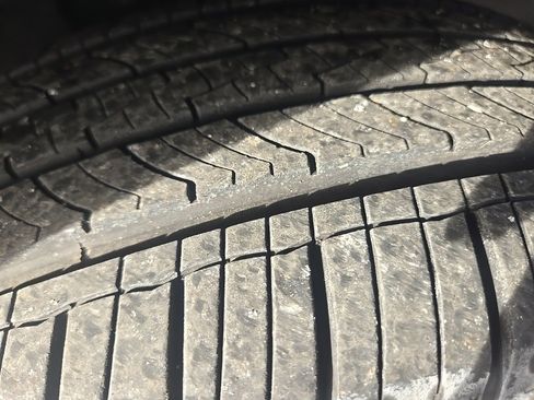 Used 2017 Nissan Rogue SV image 39