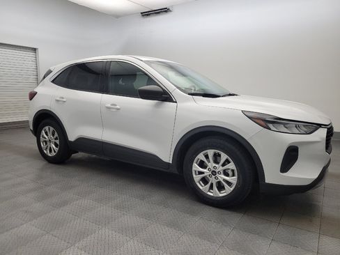 Used 2023 Ford Escape Active w/ Cold Weather Package image 11