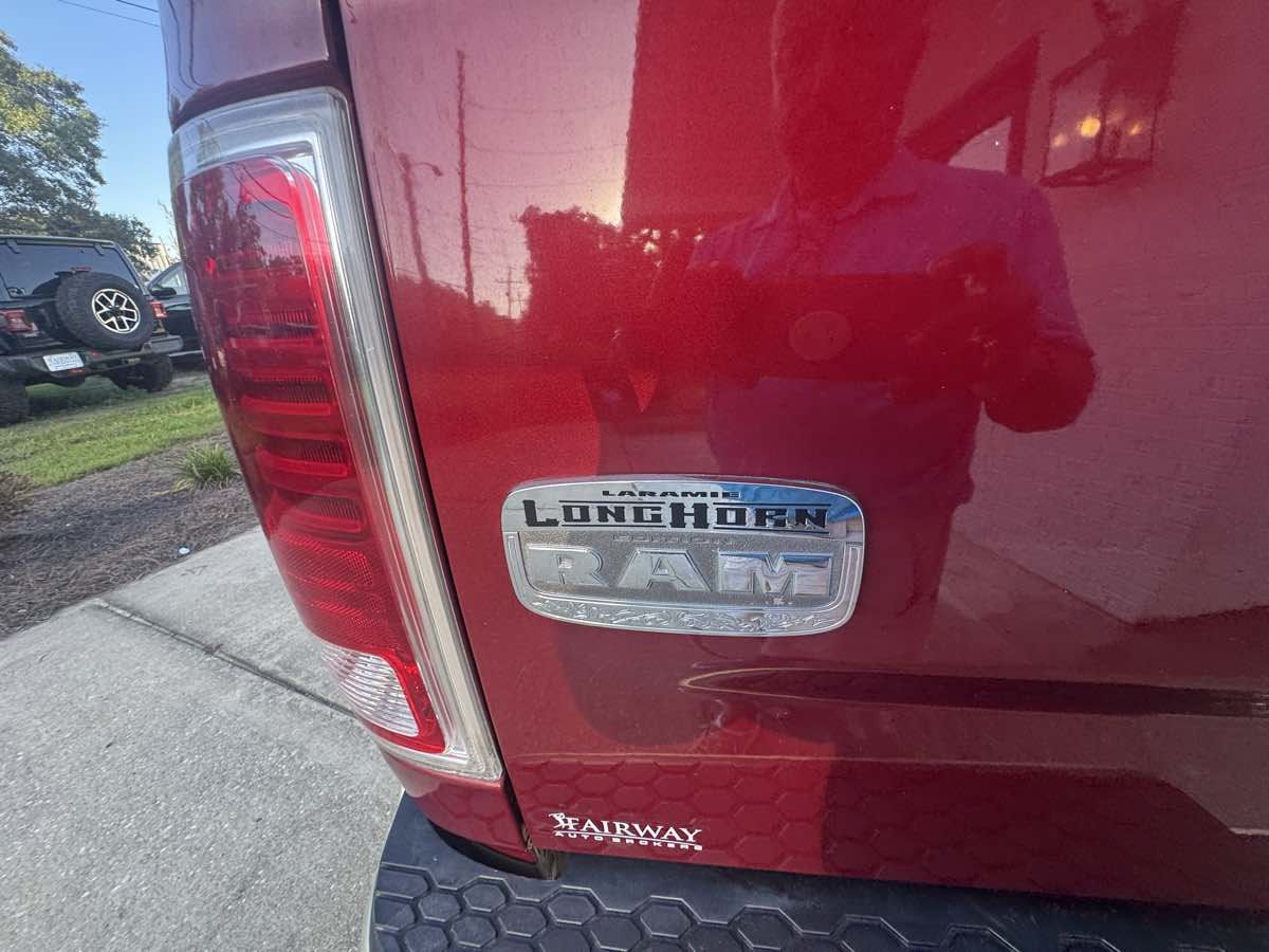Used 2015 RAM 1500 Laramie Longhorn w/ Convenience Group AWD/4WD image 22