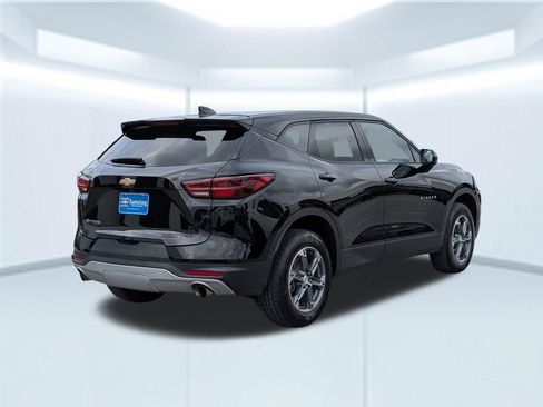 Used 2025 Chevrolet Blazer LT FWD image 6