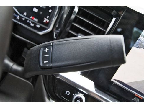 Used 2024 GMC Sierra 1500 SLT image 23