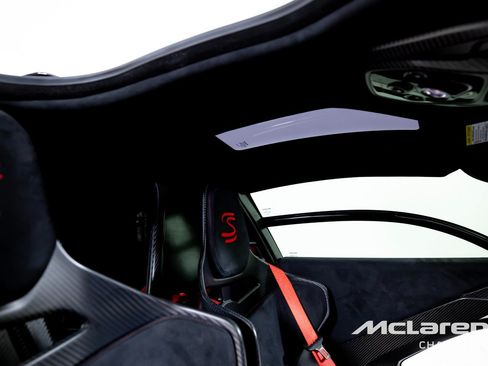 Used 2019 McLaren Senna RWD image 21