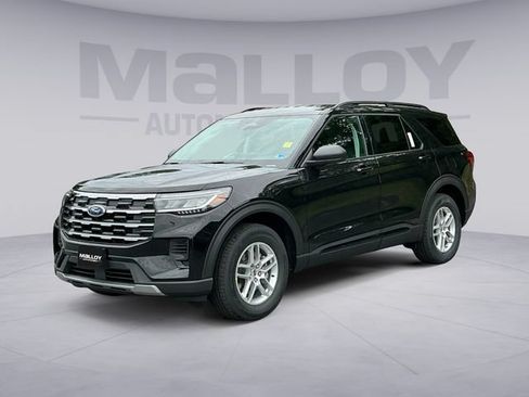 Used 2026 Ford Explorer Active AWD/4WD image 1