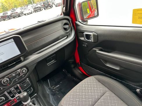 Used 2026 Jeep Gladiator Mojave AWD/4WD image 21