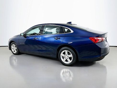 Used 2022 Chevrolet Malibu LT FWD image 5