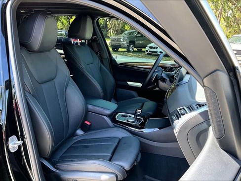 Used 2024 BMW X3 sDrive30i w/ Convenience Package image 9