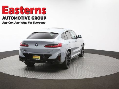 Used 2023 BMW X4 xDrive30i w/ M Sport Package AWD/4WD image 41