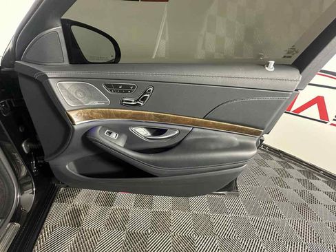 Used 2016 Mercedes-Benz S 550 4MATIC Sedan image 16