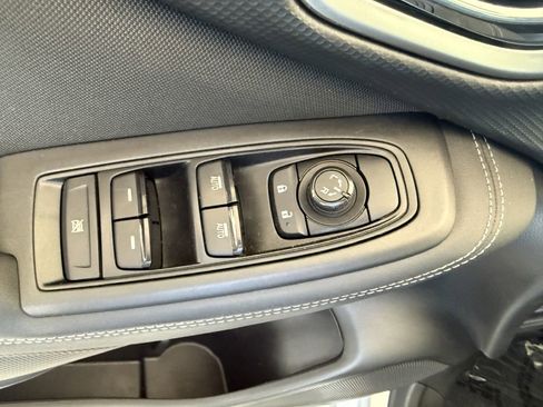 Used 2024 Subaru Forester Premium AWD/4WD image 48