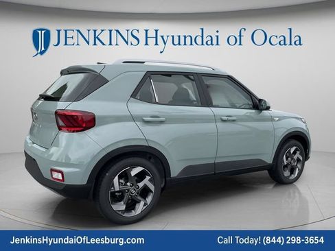 New 2026 Hyundai Venue SEL FWD image 4
