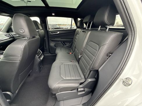 New 2026 Volkswagen Atlas Cross Sport SEL R-Line AWD/4WD image 24