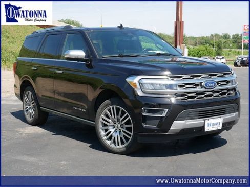 Used 2024 Ford Expedition Platinum AWD/4WD image 1