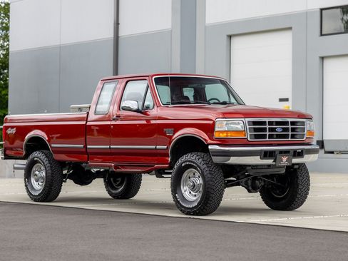 Used 1997 Ford F250 4x4 SuperCab Heavy Duty image 1