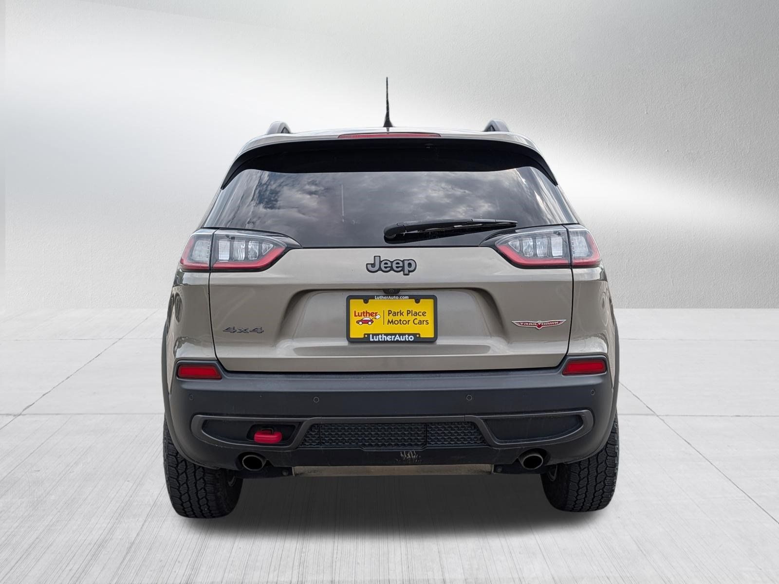 Used 2020 Jeep Cherokee Trailhawk w/ Cold Weather Group AWD/4WD image 6