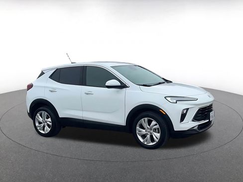 Used 2025 Buick Encore GX Preferred image 2