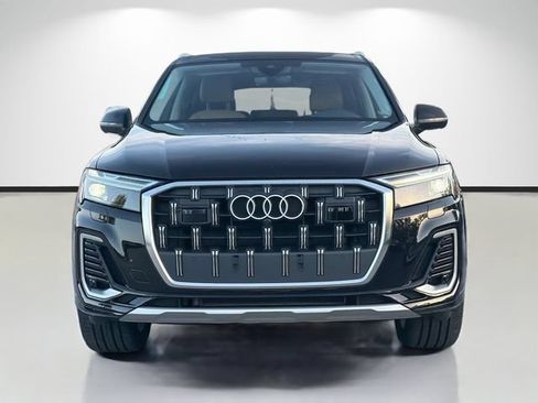 Certified 2025 Audi Q7 2.0T Premium AWD/4WD image 8