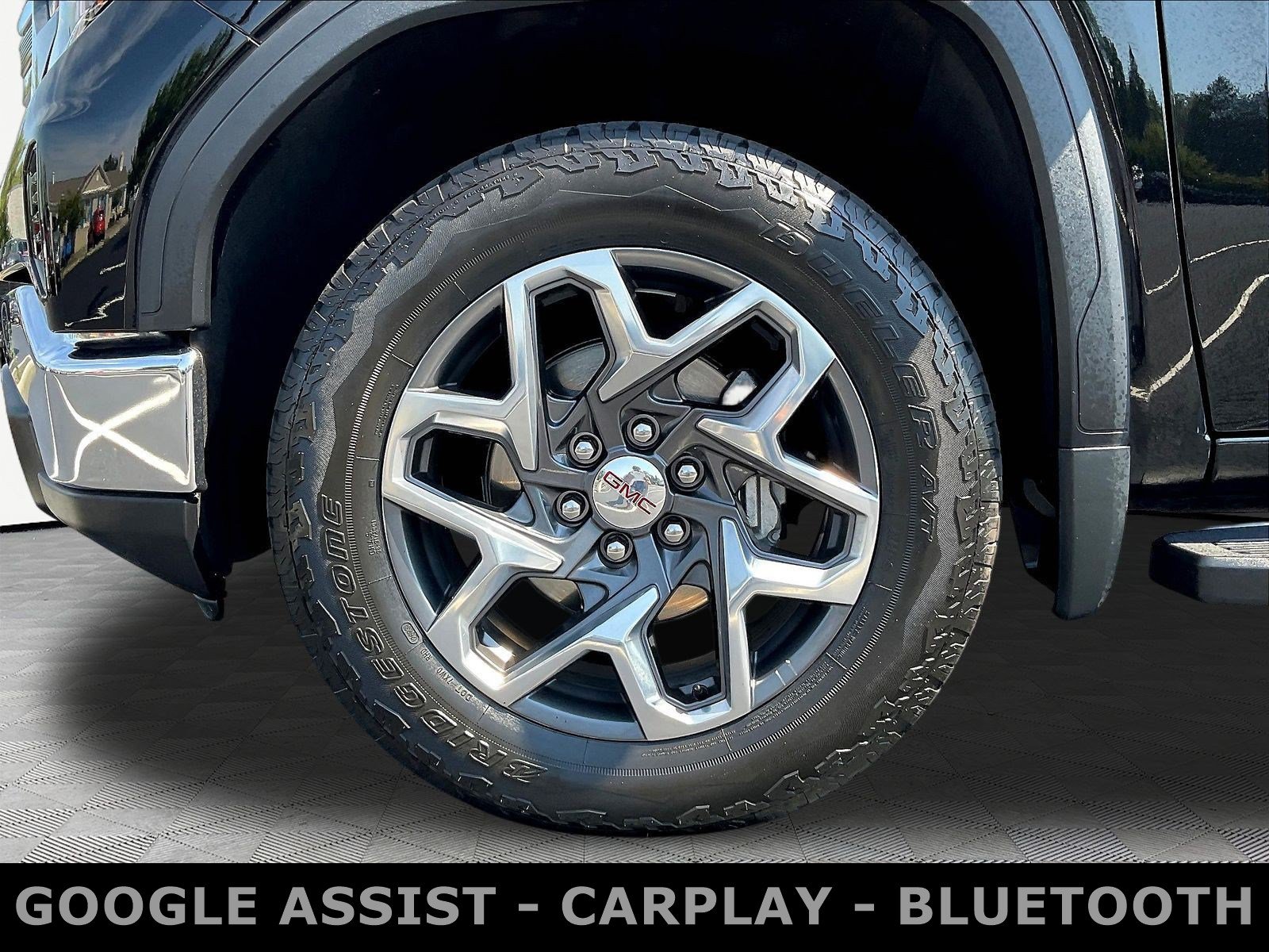 Used 2024 GMC Sierra 1500 SLT w/ SLT Premium Package AWD/4WD image 35