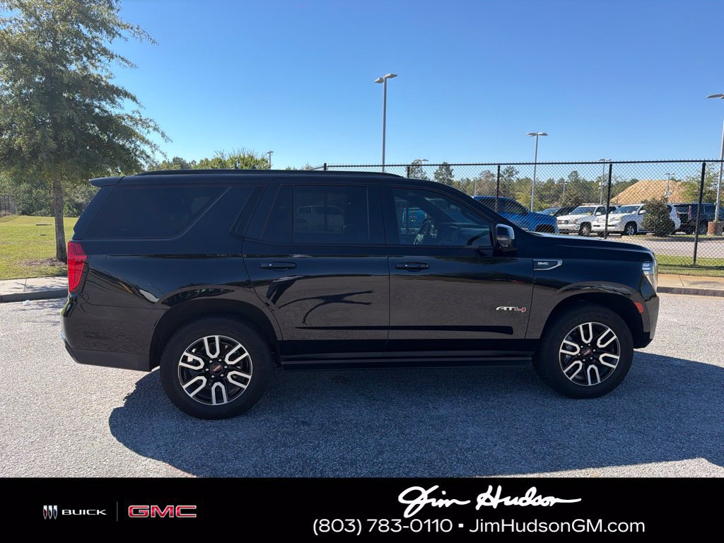 Used 2023 GMC Yukon AT4 w/ AT4 Premium Package AWD/4WD image 6