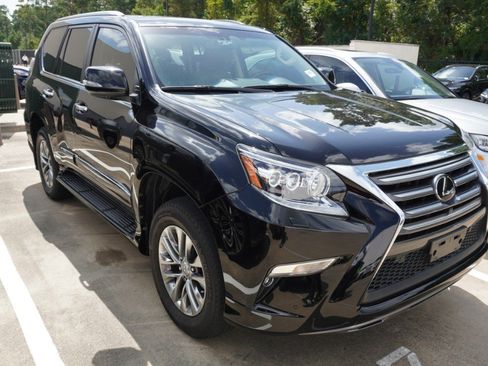 Used 2018 Lexus GX 460 Luxury AWD/4WD image 3
