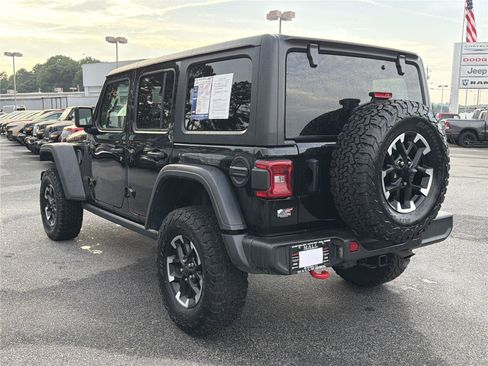 Used 2025 Jeep Wrangler Unlimited Rubicon AWD/4WD image 7