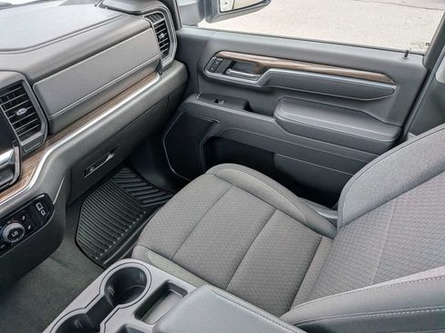 Used 2025 Chevrolet Silverado 2500 LT w/ Convenience Package AWD/4WD image 17