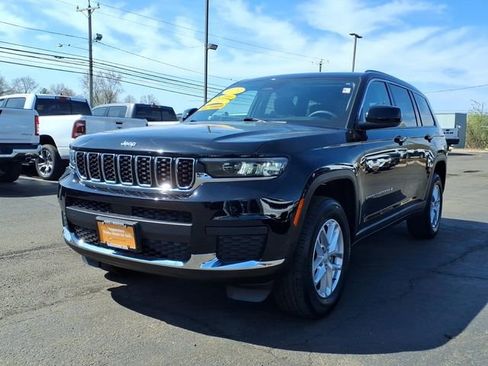 Certified 2023 Jeep Grand Cherokee L Laredo w/ Luxury Tech Group I AWD/4WD image 3