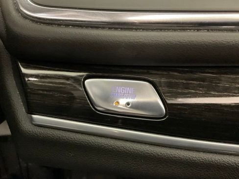 Used 2021 Buick Enclave Avenir w/ Avenir Technology Package image 26