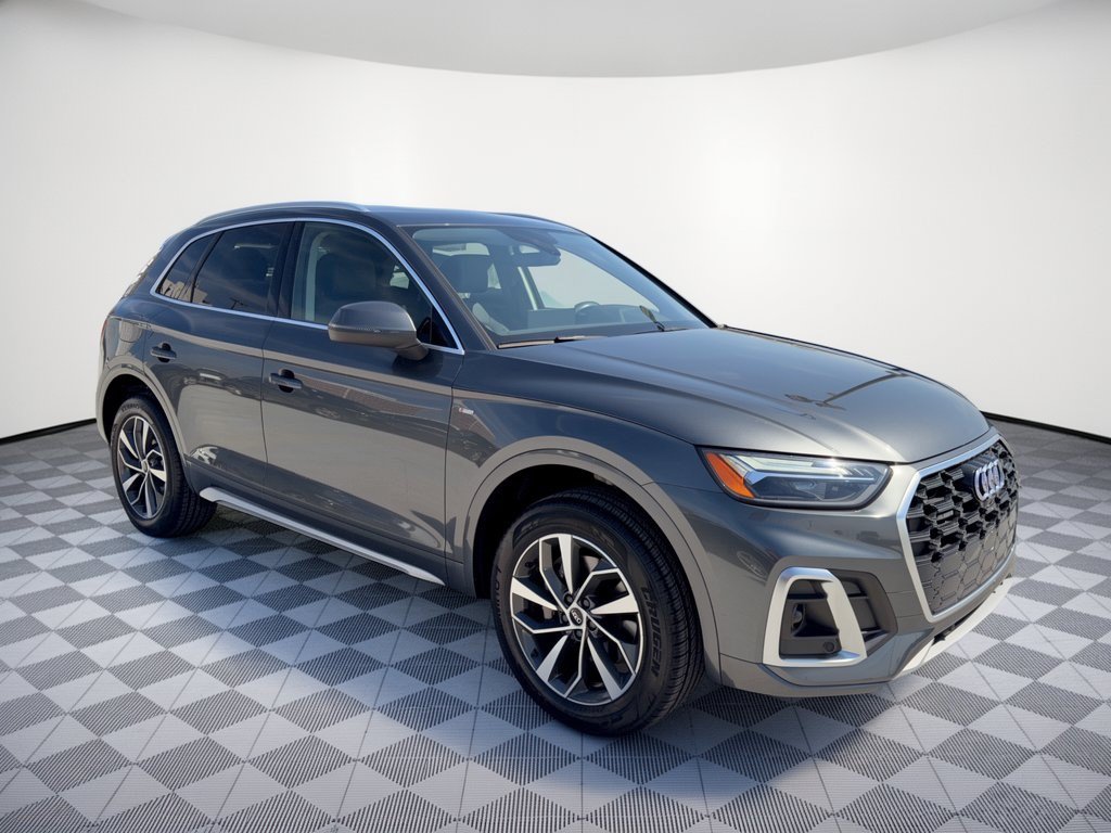 Used 2023 Audi Q5 2.0T Premium Plus w/ Premium Plus Package AWD/4WD image 7