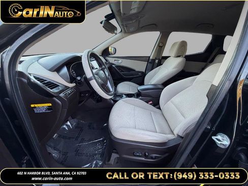 Used 2017 Hyundai Santa Fe Sport w/ 2.4L Value Package 06 image 10