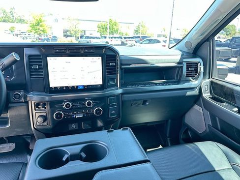 Used 2024 Ford F250 Lariat w/ Chrome Package AWD/4WD image 20