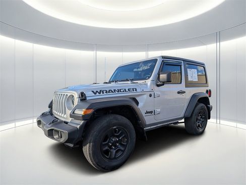 Used 2023 Jeep Wrangler Sport image 8