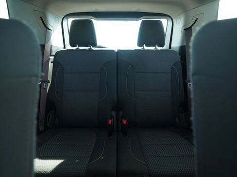 Used 2022 GMC Acadia SLE w/ Driver Convenience Package image 28