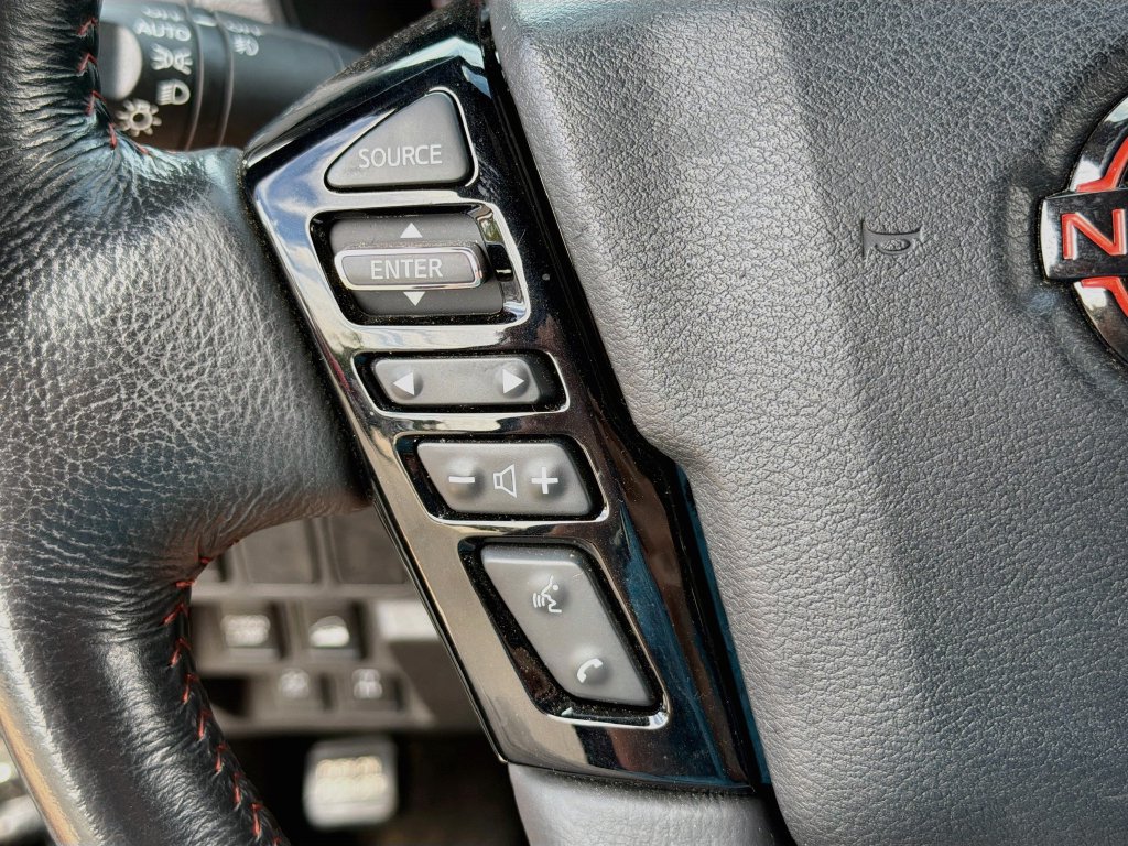 Used 2024 Nissan Frontier PRO-4X w/ Technology Package AWD/4WD image 21
