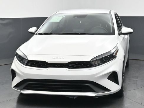 Used 2022 Kia Forte LXS image 7