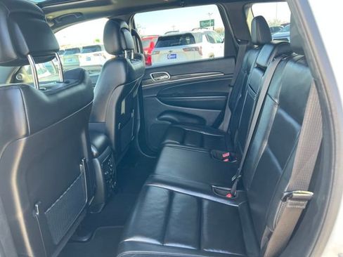 Used 2021 Jeep Grand Cherokee Limited w/ Trailer Tow Group IV AWD/4WD image 14