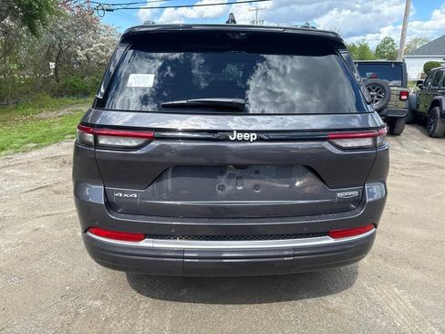 New 2026 Jeep Grand Cherokee Summit AWD/4WD image 4