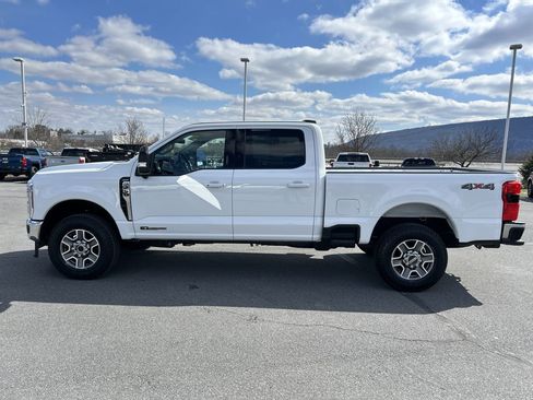 Used 2024 Ford F250 Lariat AWD/4WD image 4