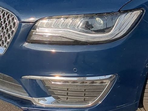 Used 2020 Lincoln MKZ Reserve w/ Elements Package image 10