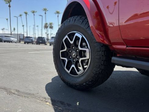 Used 2023 Ford Bronco Outer Banks AWD/4WD image 5