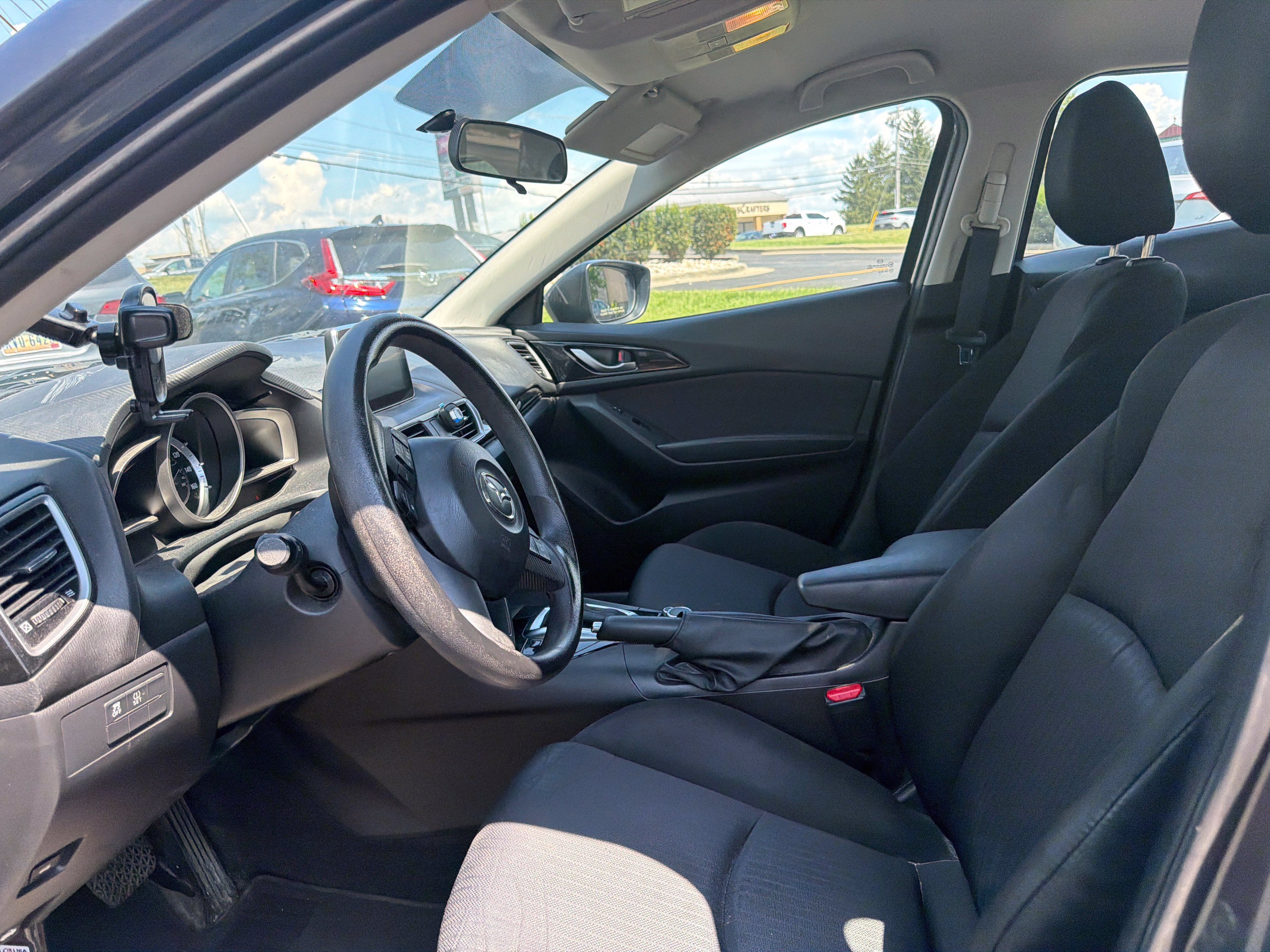Used 2016 MAZDA MAZDA3 i Sport FWD image 15