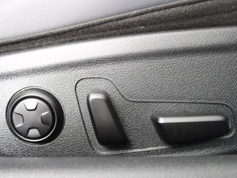 Used 2022 Kia Stinger GT2 image 43