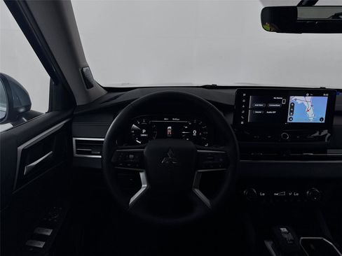 New 2026 Mitsubishi Outlander SE FWD image 20