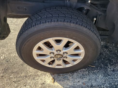 Certified 2024 Toyota Tacoma SR5 RWD image 8